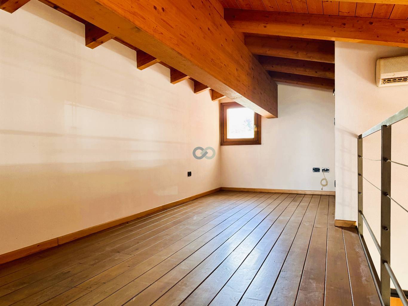 BILOCALE CON SOPPALCO 15