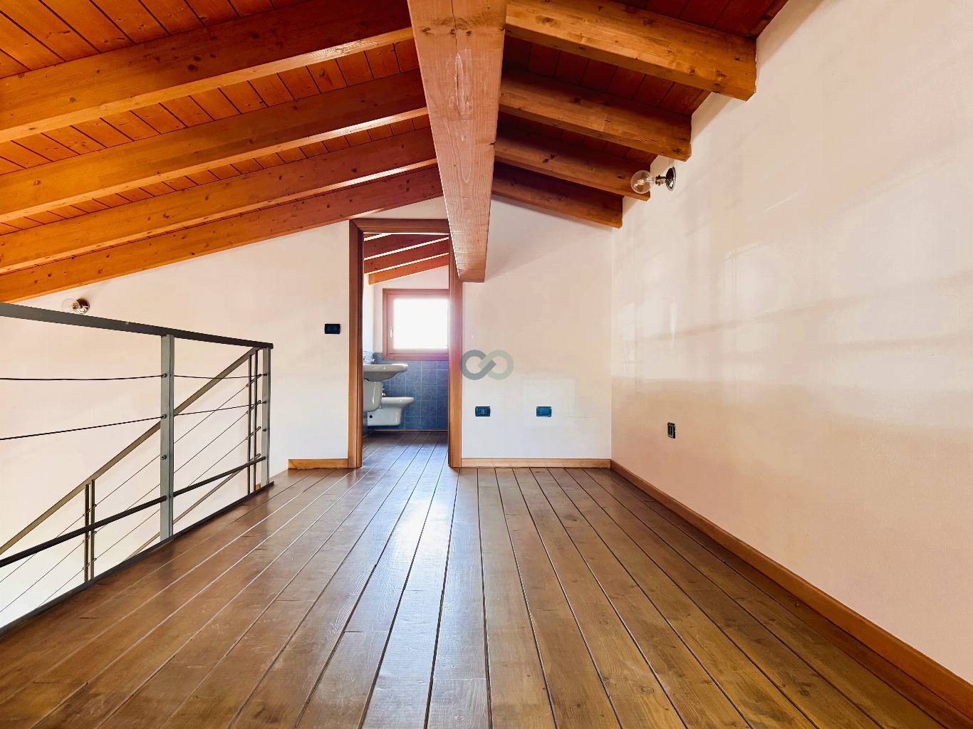 BILOCALE CON SOPPALCO 16