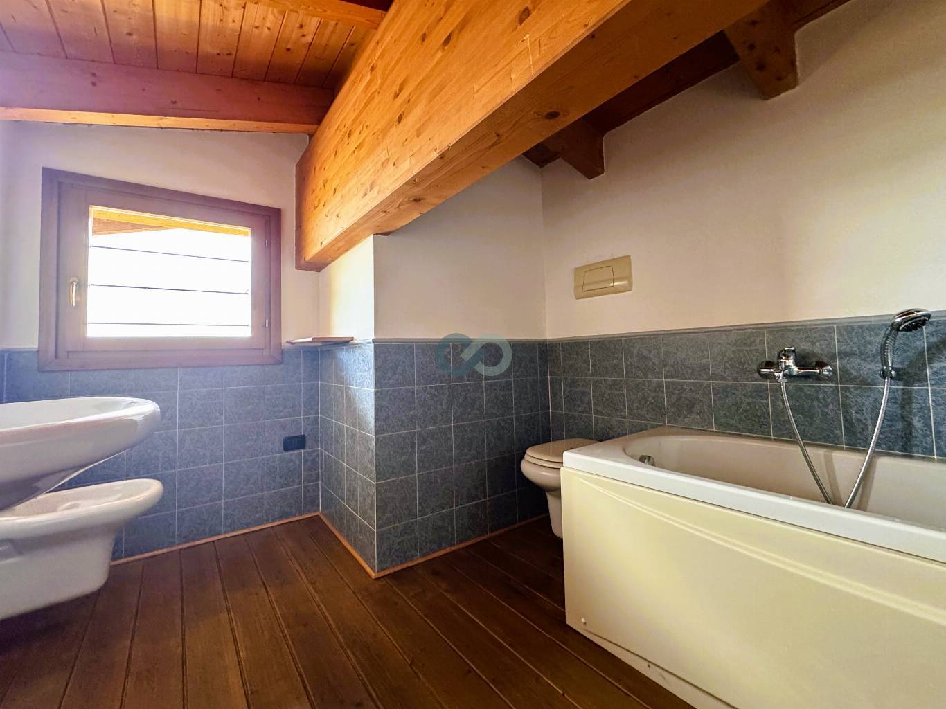 BILOCALE CON SOPPALCO 17