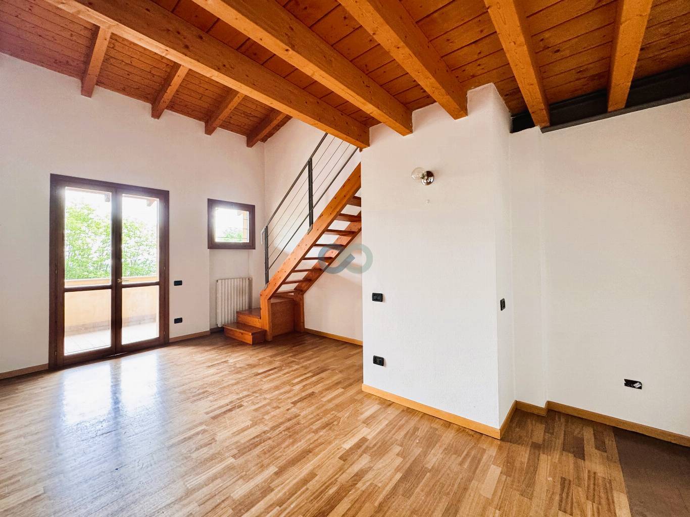 BILOCALE CON SOPPALCO 20