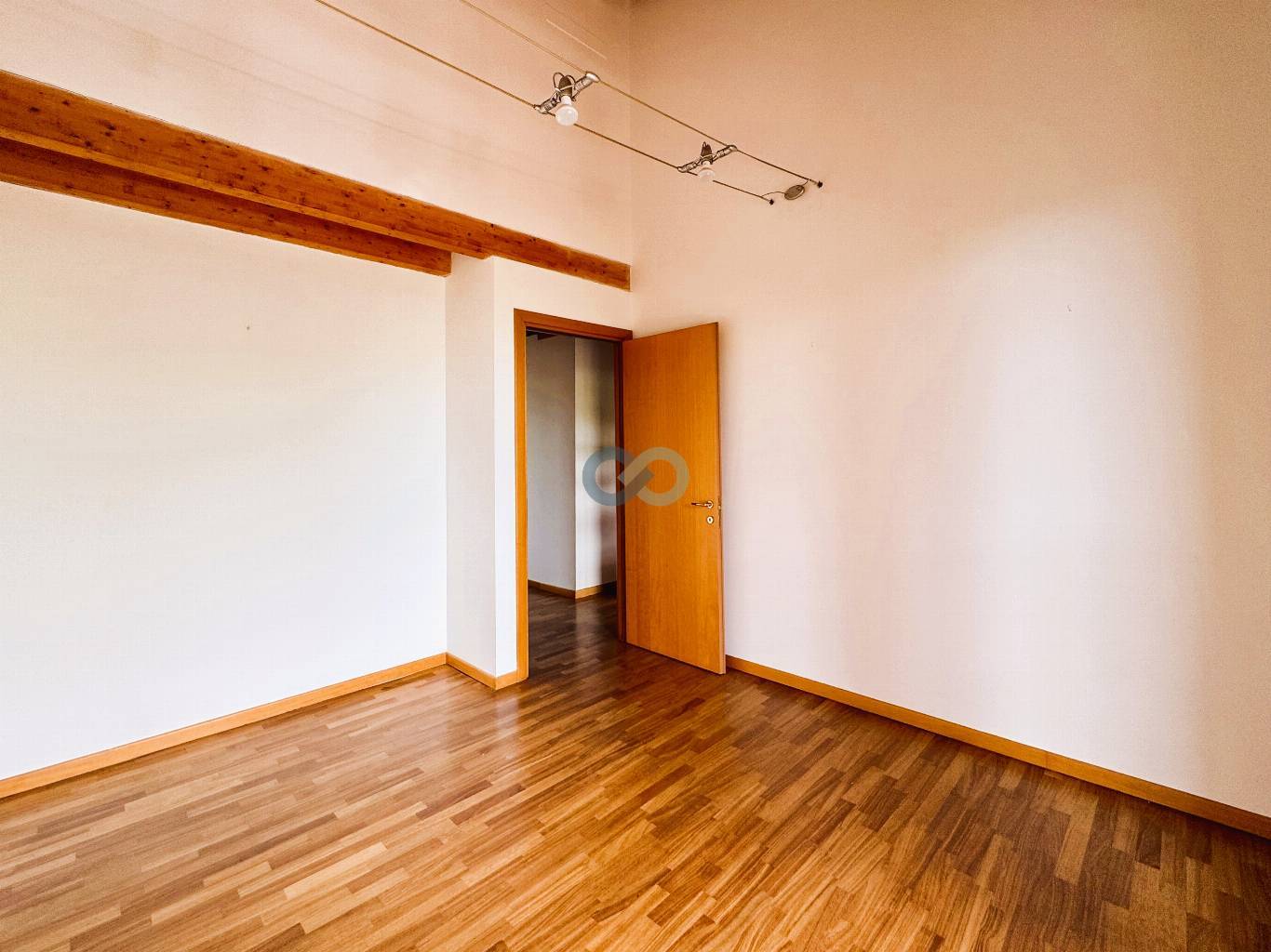 BILOCALE CON SOPPALCO 26