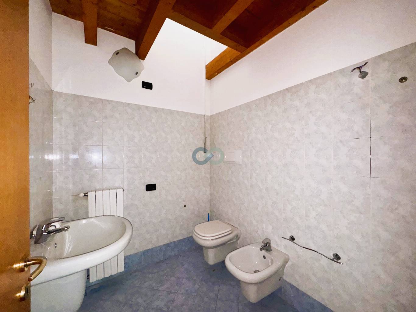 BILOCALE CON SOPPALCO 31