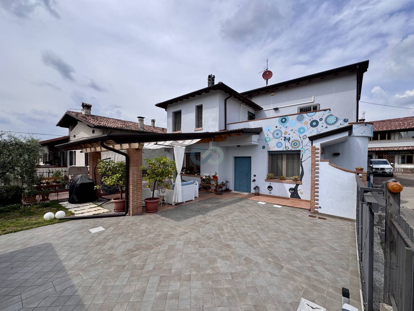 VILLA INDIPENDENTE 35