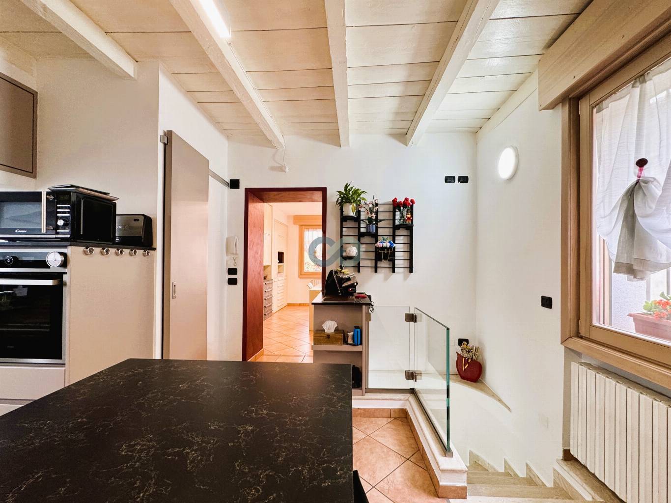 VILLA INDIPENDENTE 10