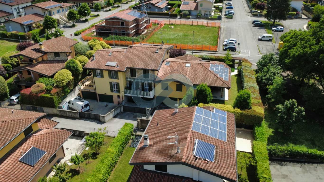 Trilocale con loggia e box doppio 3