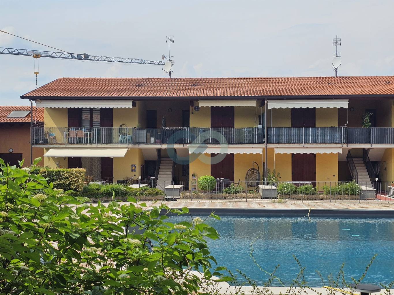 RESIDENCE CON PISCINA 1