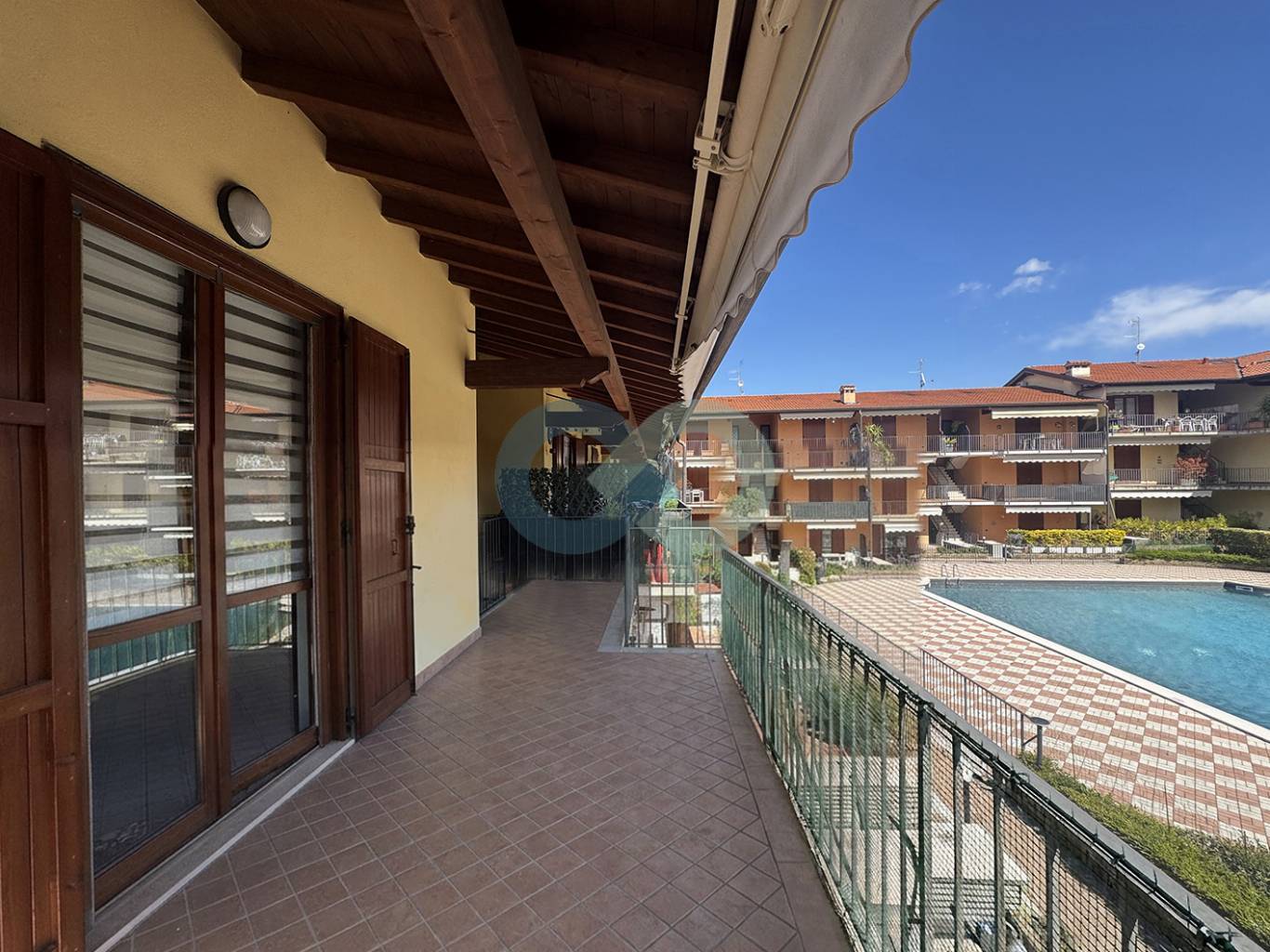 RESIDENCE CON PISCINA 8