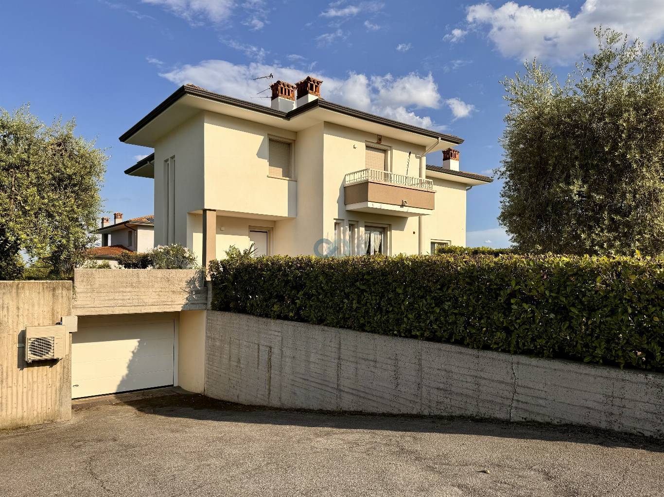 BIFAMILIARE VISTA LAGO 3