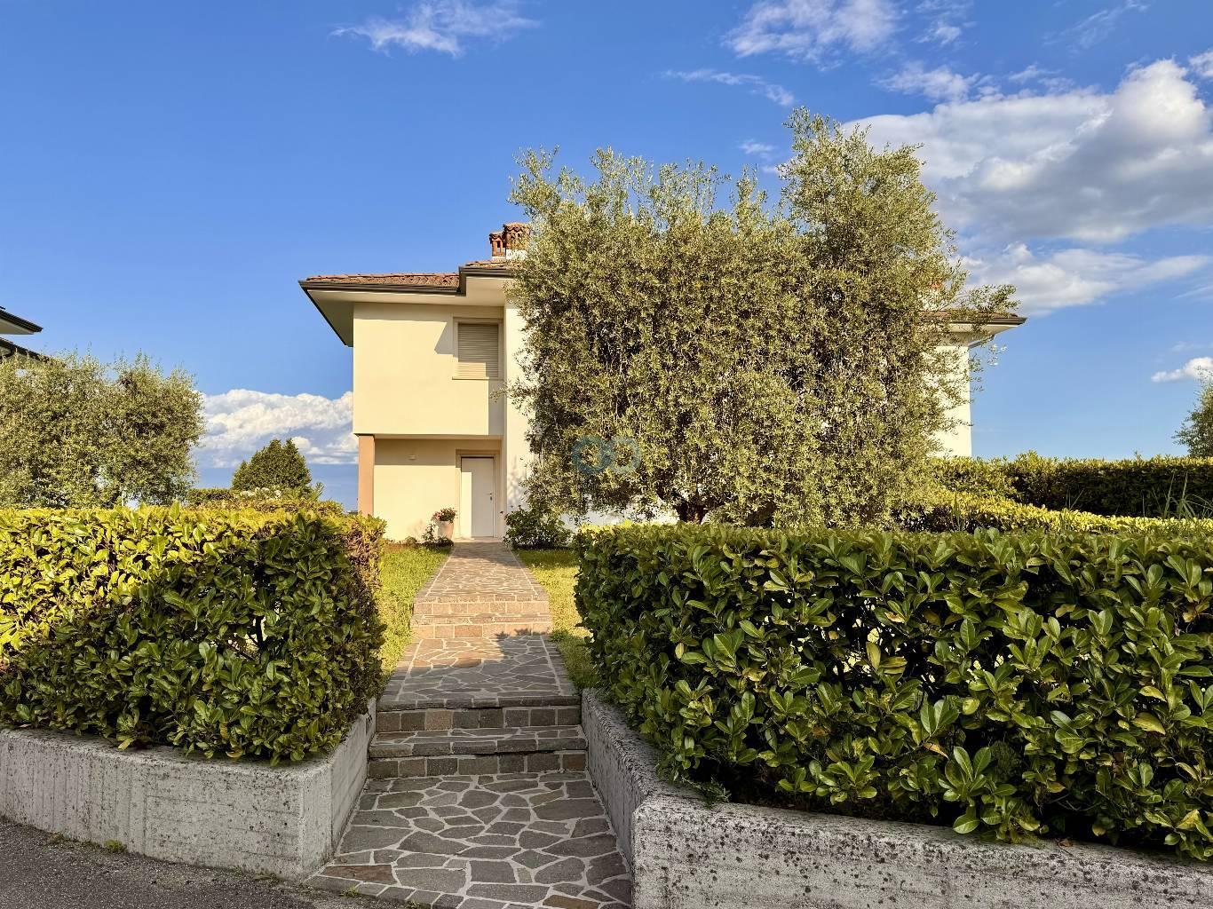 BIFAMILIARE VISTA LAGO 4