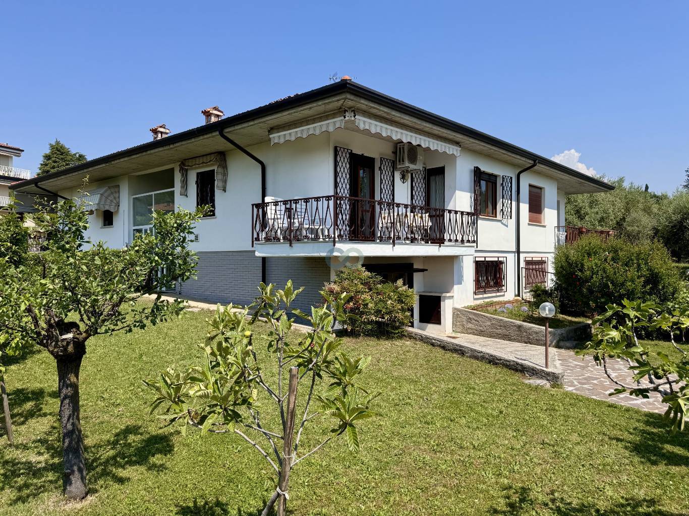 CASA INDIPENDENTE 32