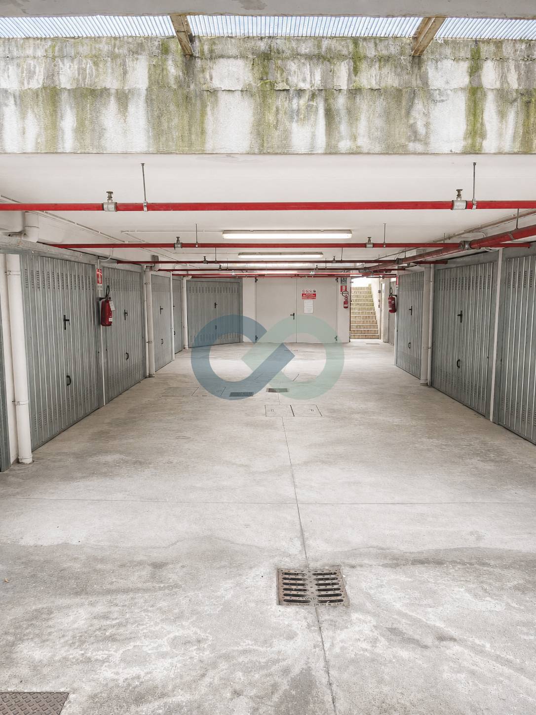 GARAGE 8