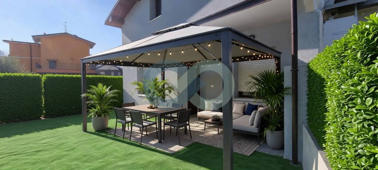 Bifamiliare con cortile privato 2