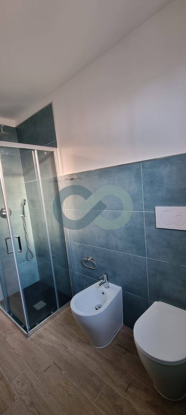 Bifamiliare con cortile privato 9