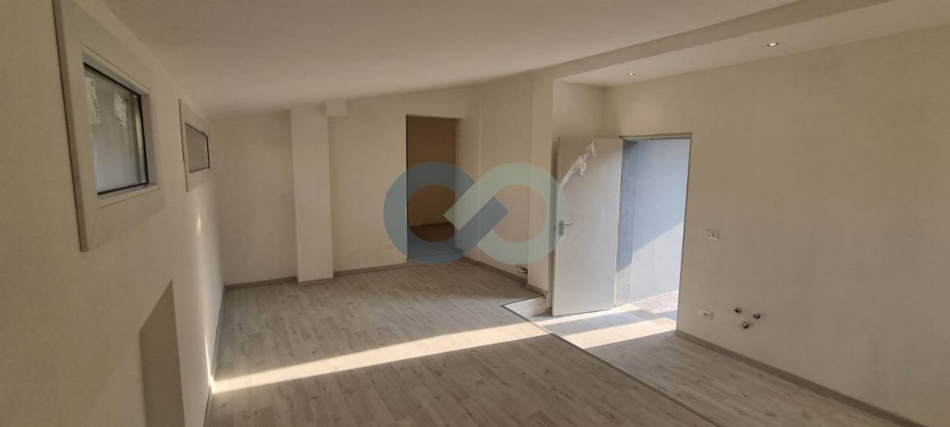 Bifamiliare con cortile privato 13