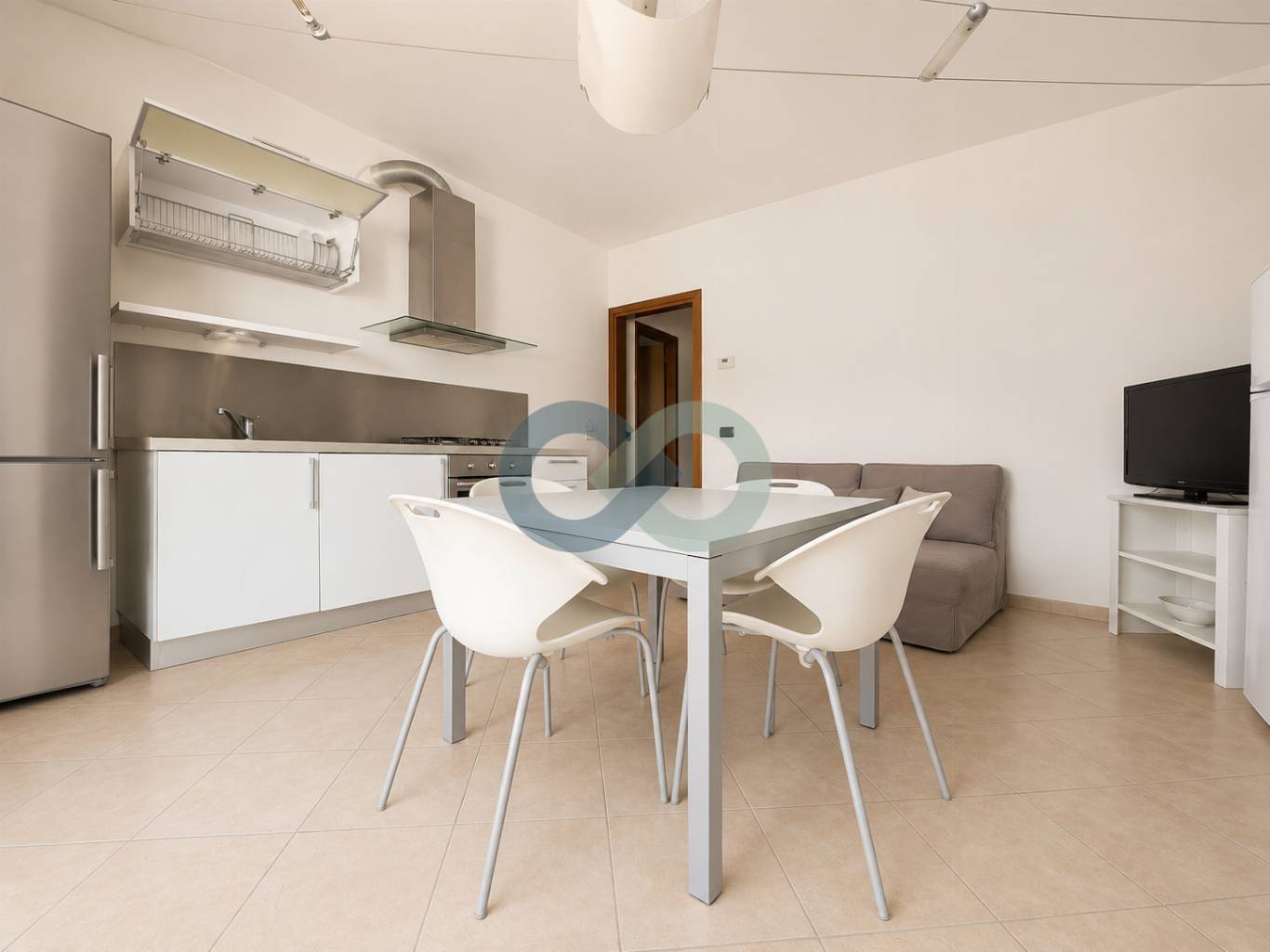 TRILOCALE IN RESIDENCE CON PISCINA 4