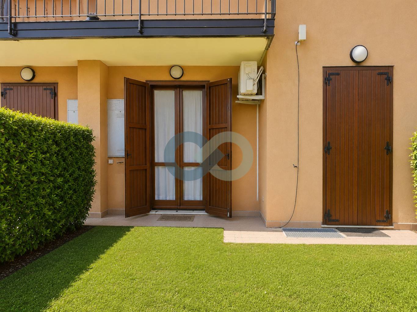 TRILOCALE IN RESIDENCE CON PISCINA 17