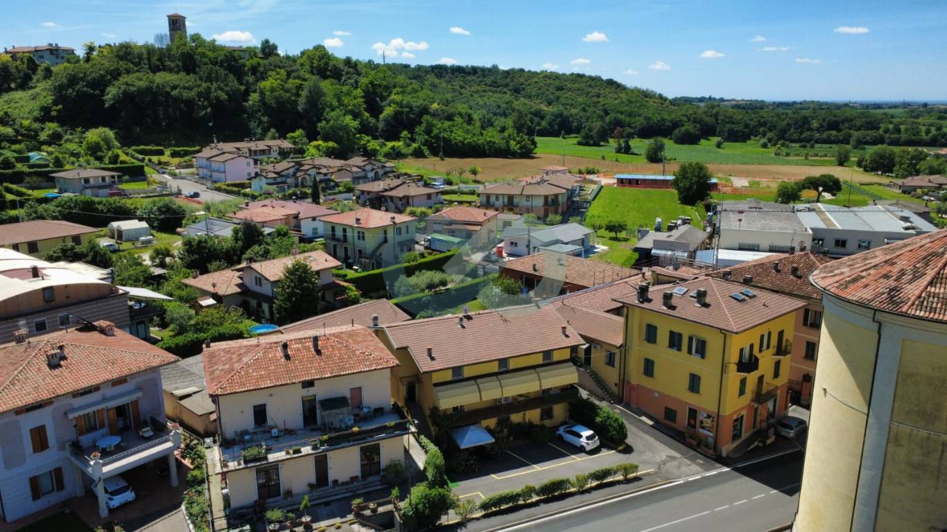 Quadrilocale ristrutturato 33