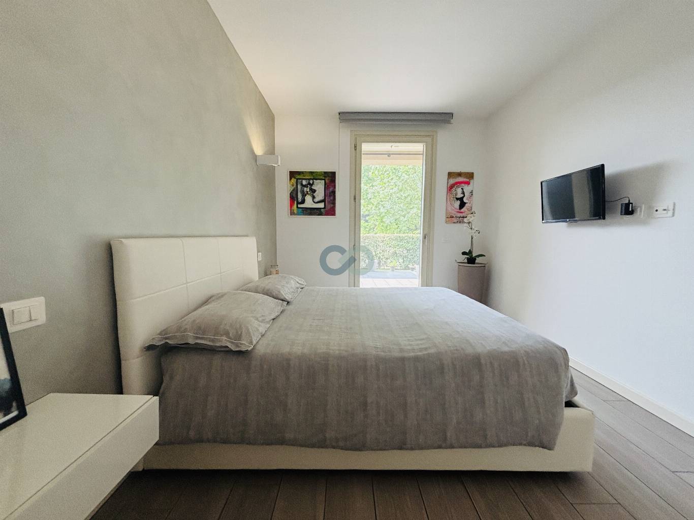 Appartamento con giardino 9