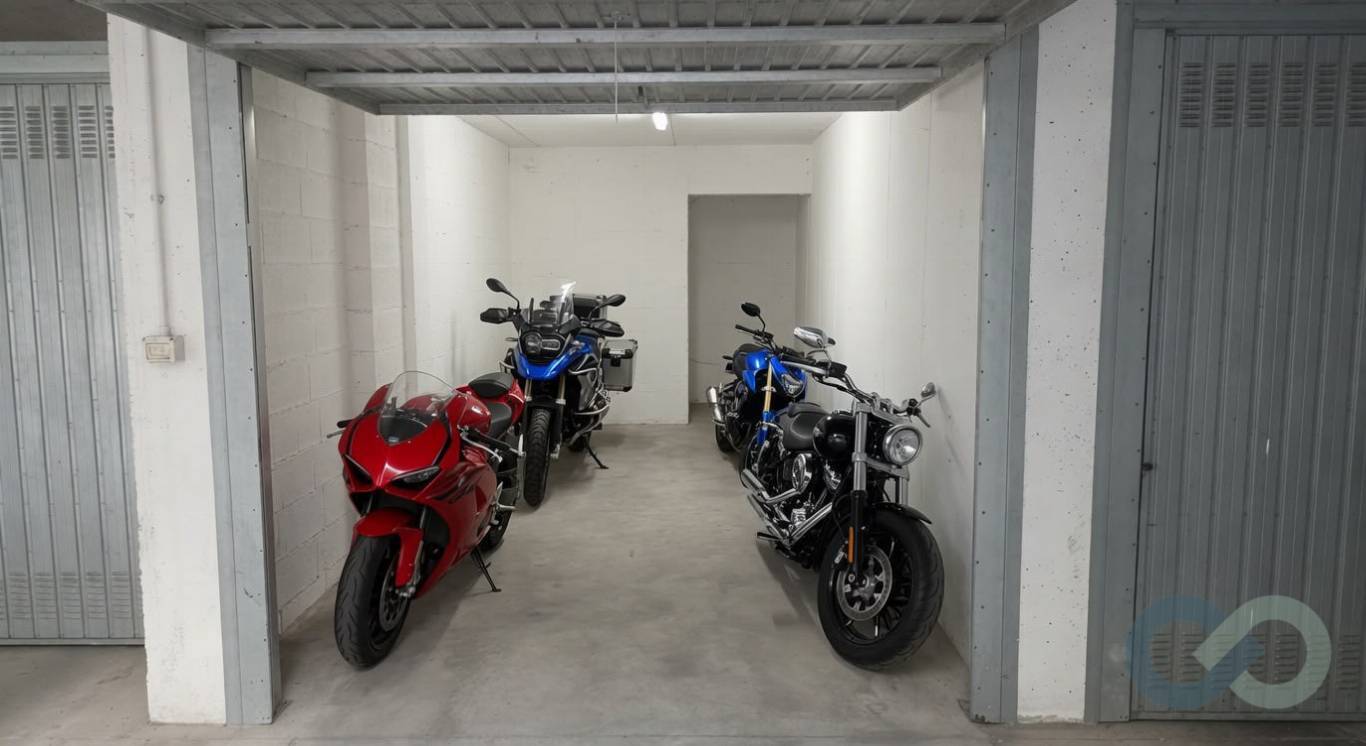 Comodo Garage in centro 3