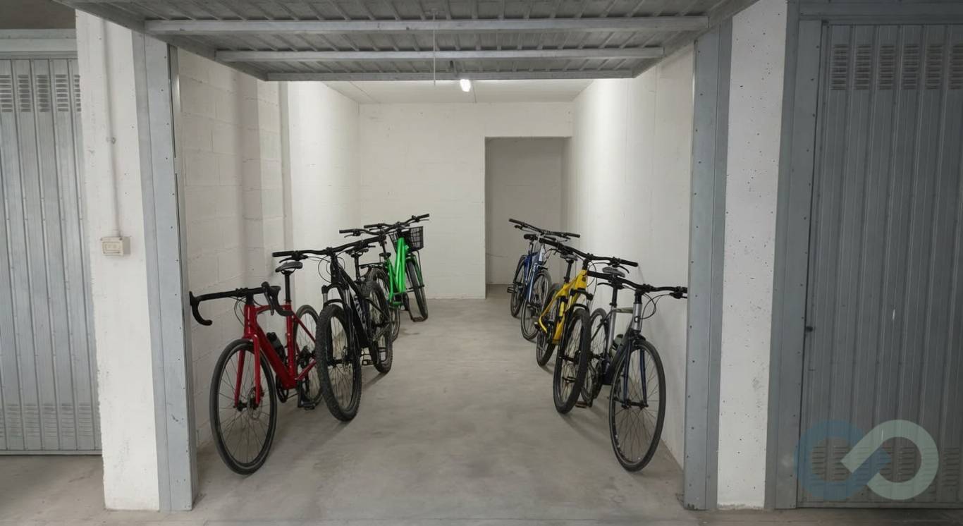 Comodo Garage in centro 4