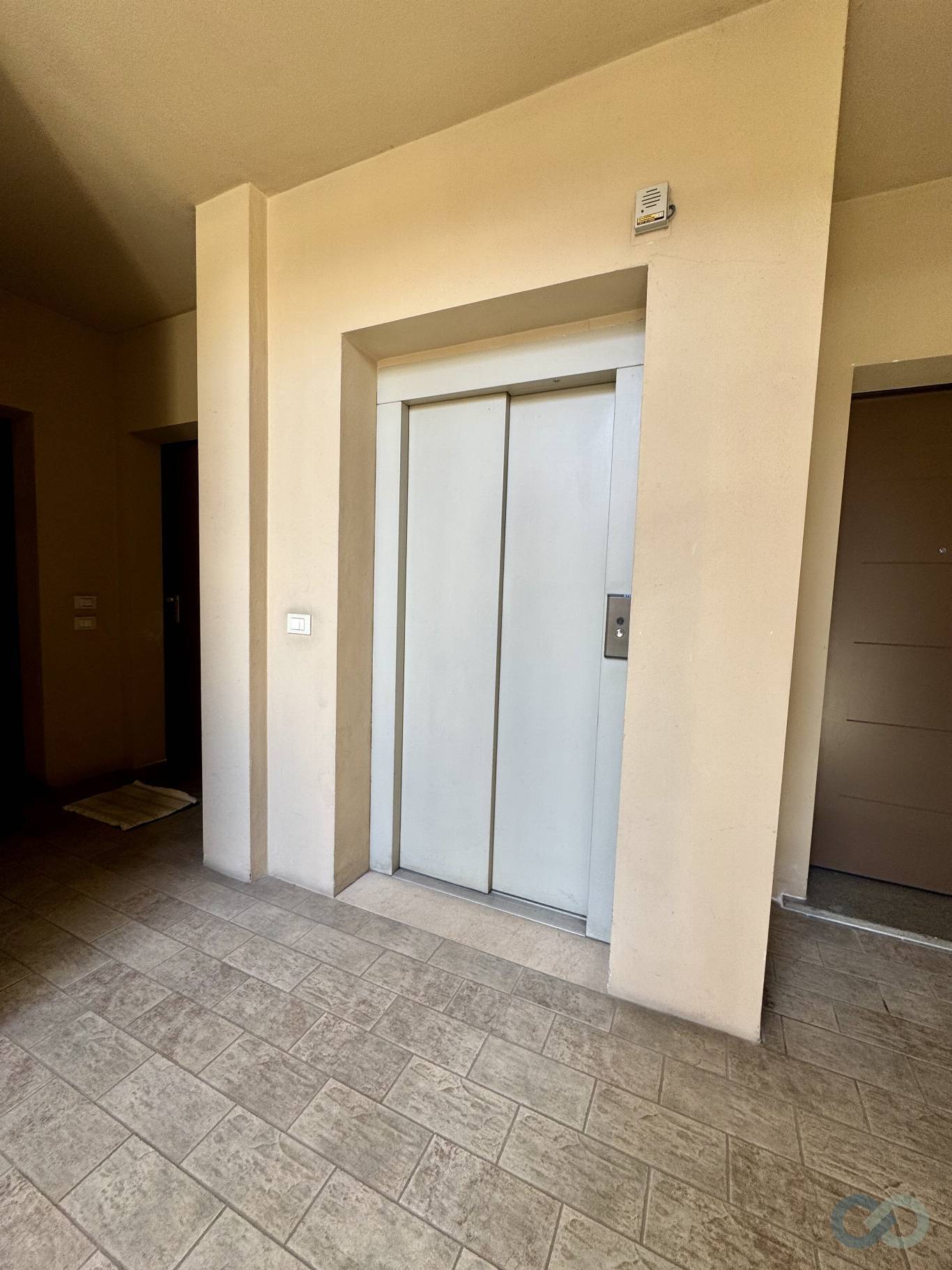 Bilocale con balcone 12