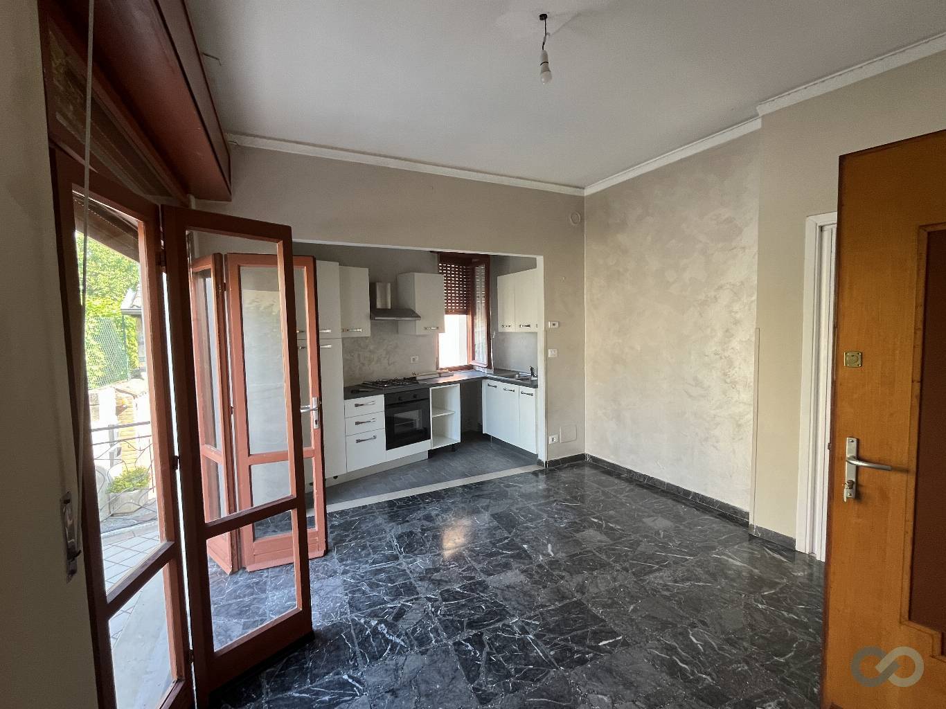 CASA INDIPENDENTE CON RUSTICO 13