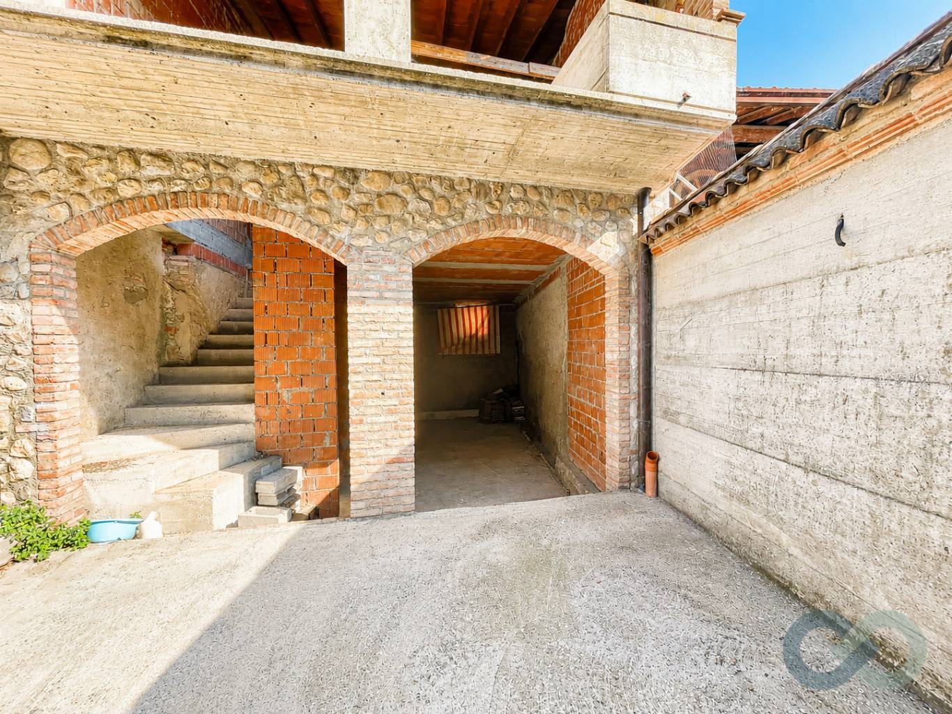 CASA INDIPENDENTE CON RUSTICO 7