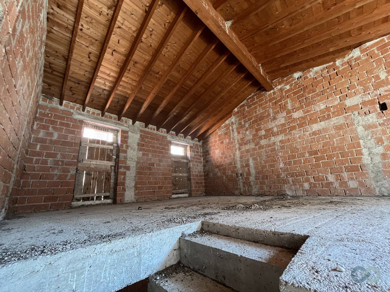 CASA INDIPENDENTE CON RUSTICO 20
