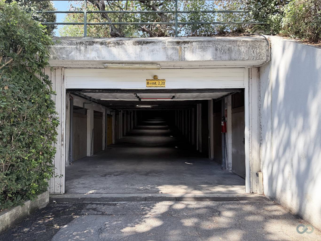 GARAGE 9