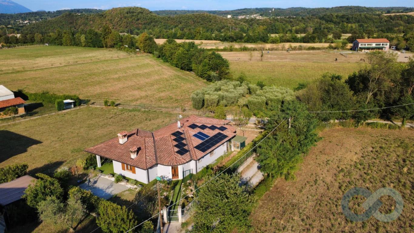 Villa singola su piano unico 4