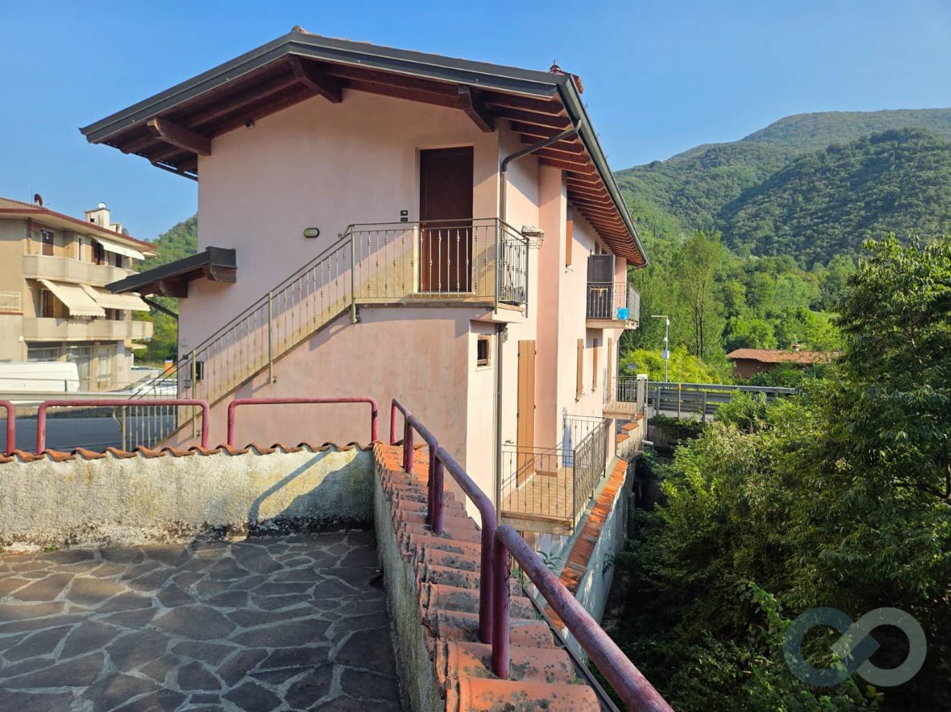 Porzione di casa indipendente 2