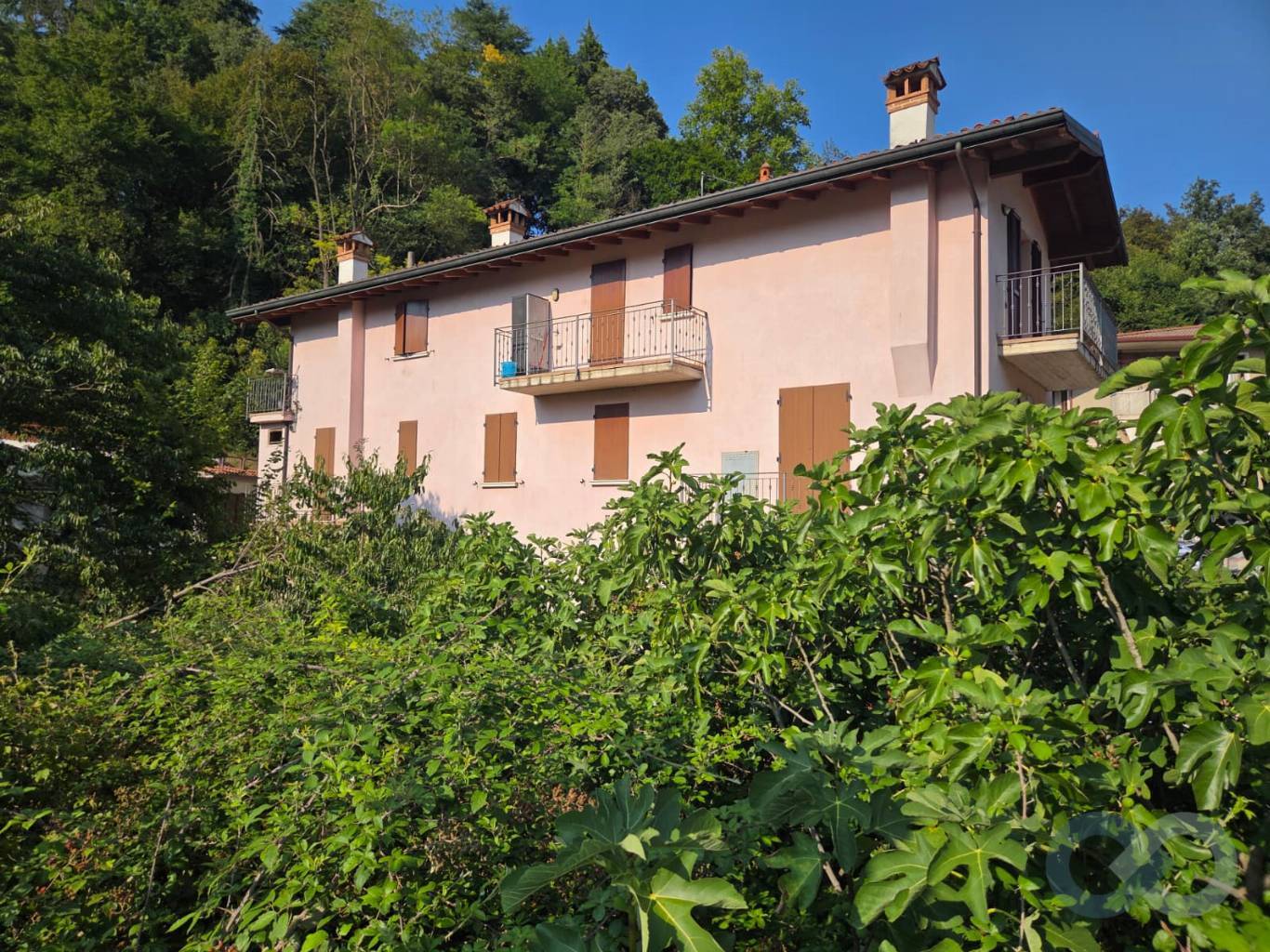Porzione di casa indipendente 6