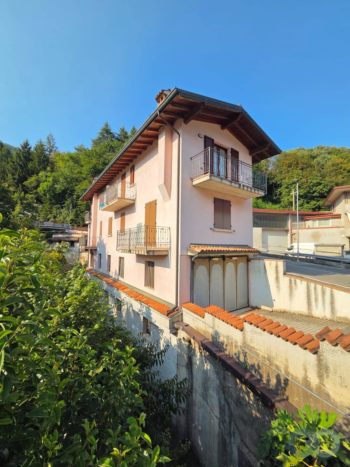 Porzione di casa indipendente 5