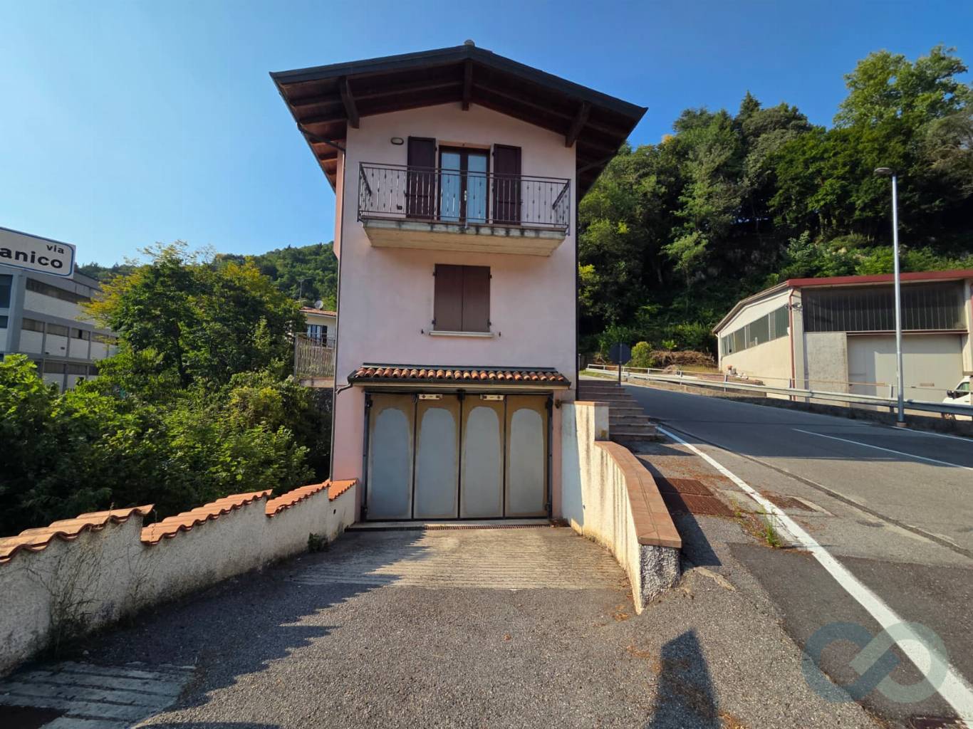 Porzione di casa indipendente 7