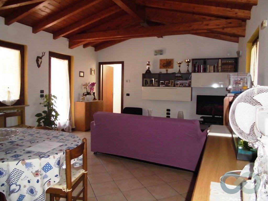 Porzione di casa indipendente 16