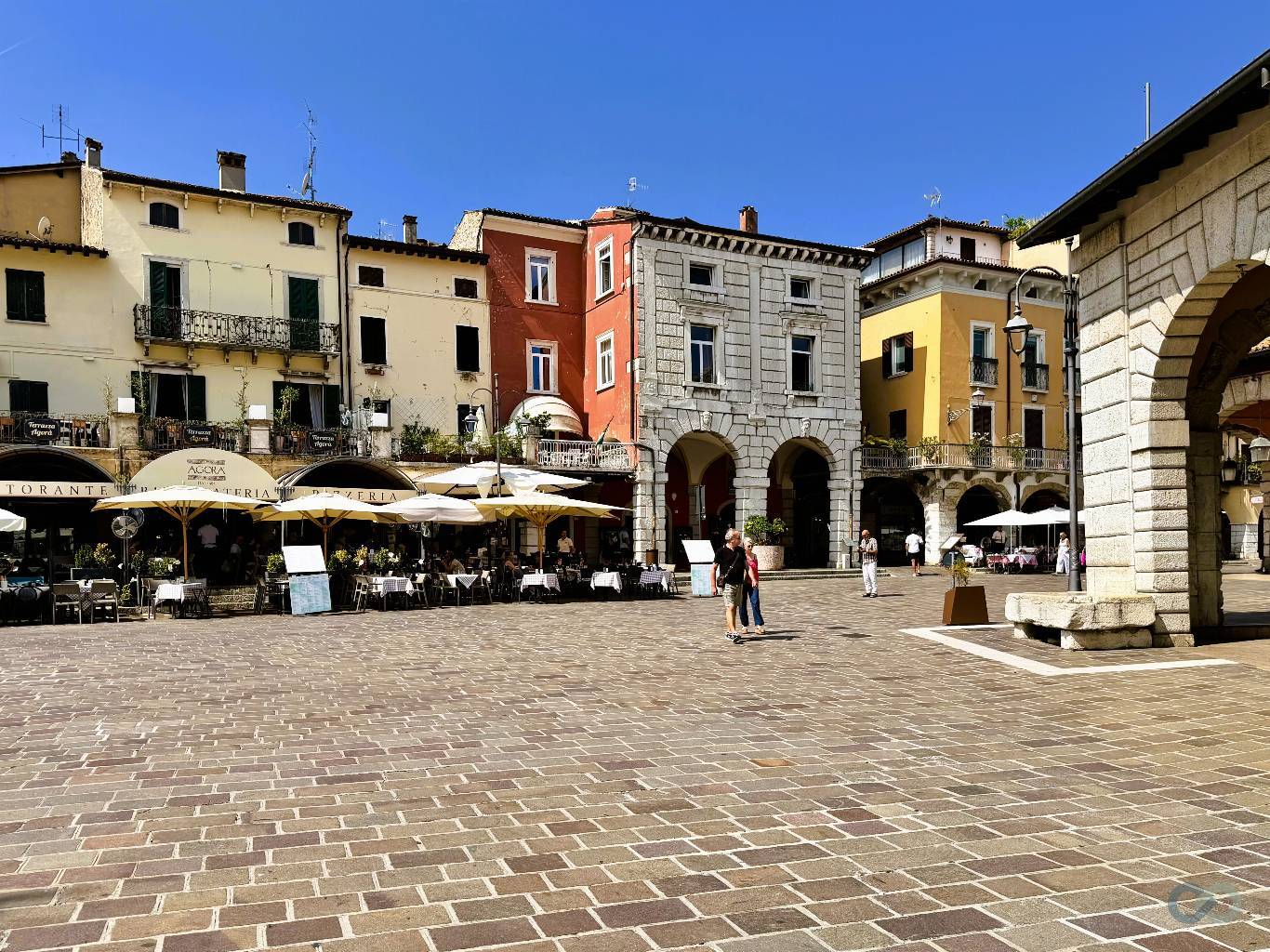 CASA IN PIAZZA 3