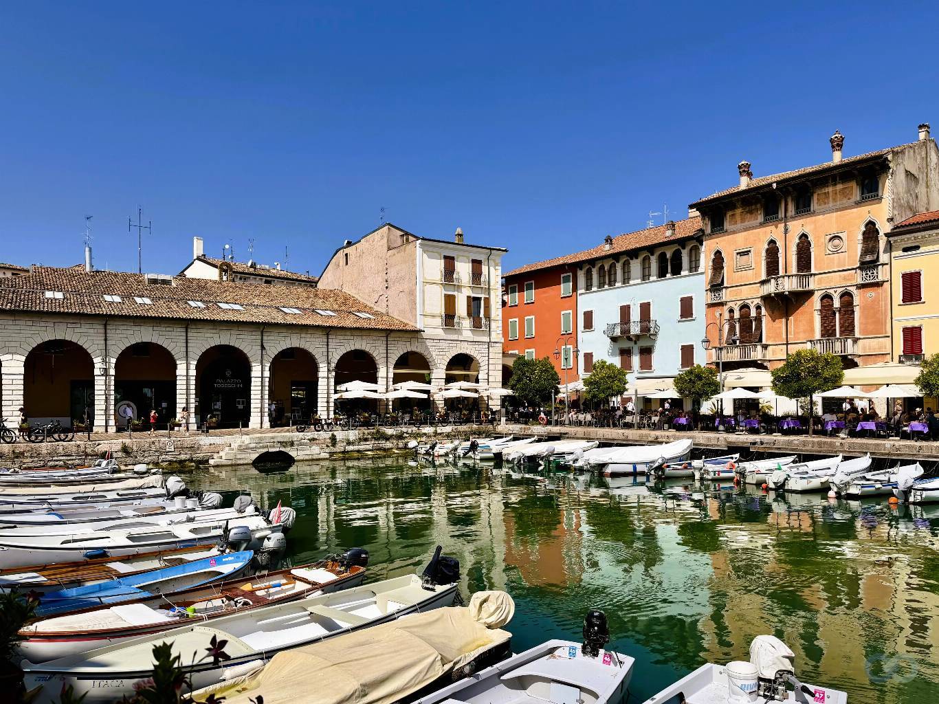 CASA IN PIAZZA 17