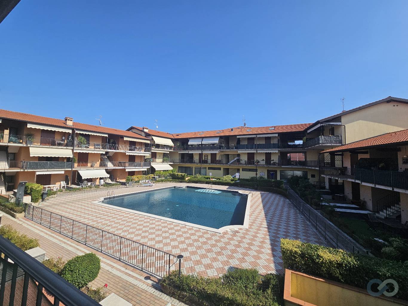 RESIDENCE CON PISCINA 28