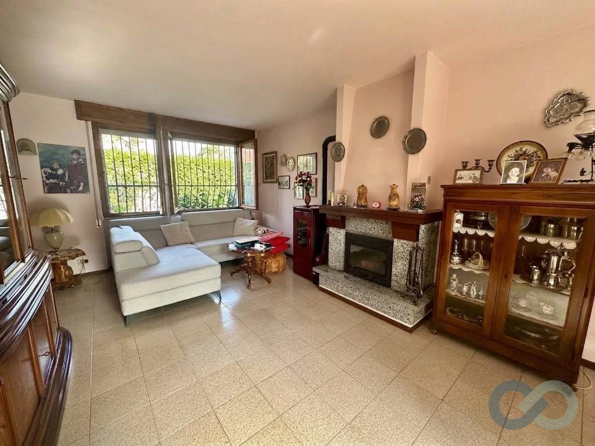Villetta di testa in trifamiliare 6