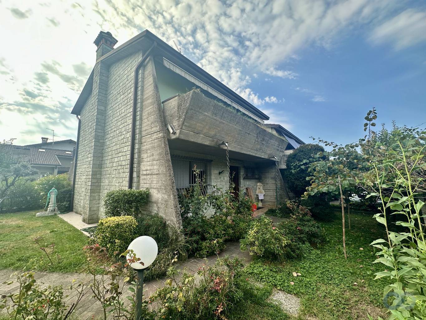 Villetta di testa in trifamiliare 5