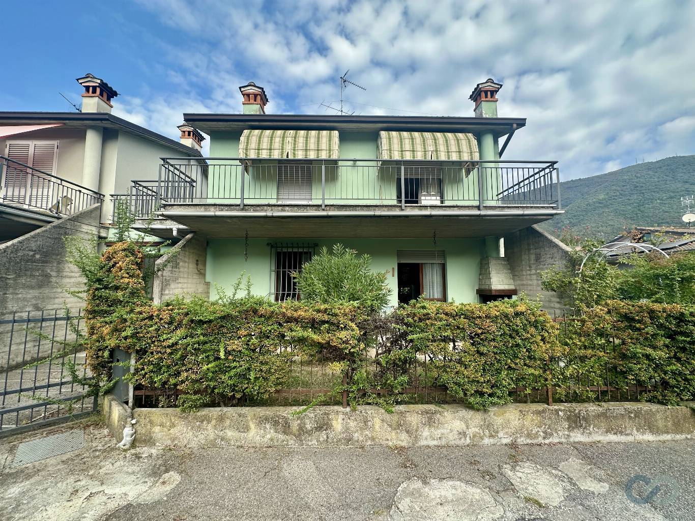 Villetta di testa in trifamiliare 1