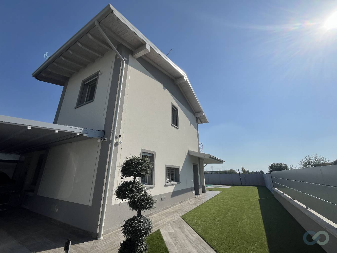 VILLA CON PISCINA 4