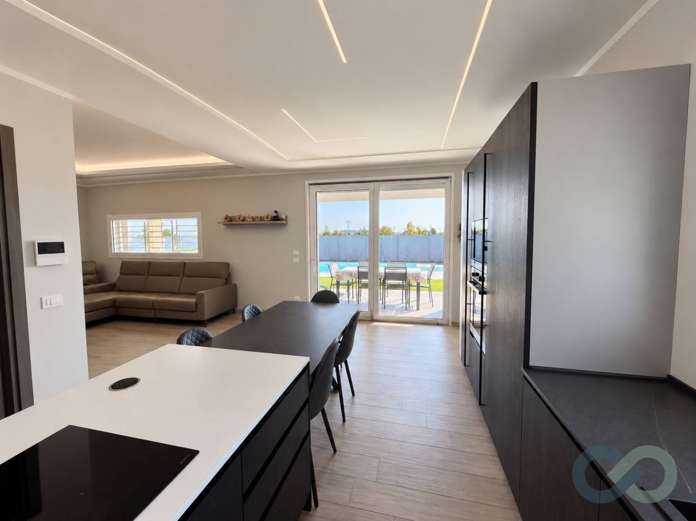 VILLA CON PISCINA 20