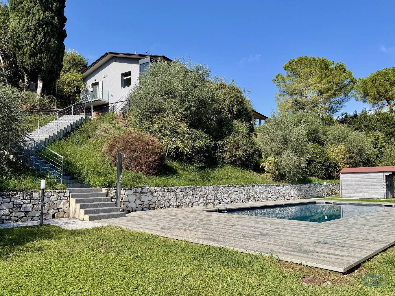 VILLA BIFAMILIARE 1