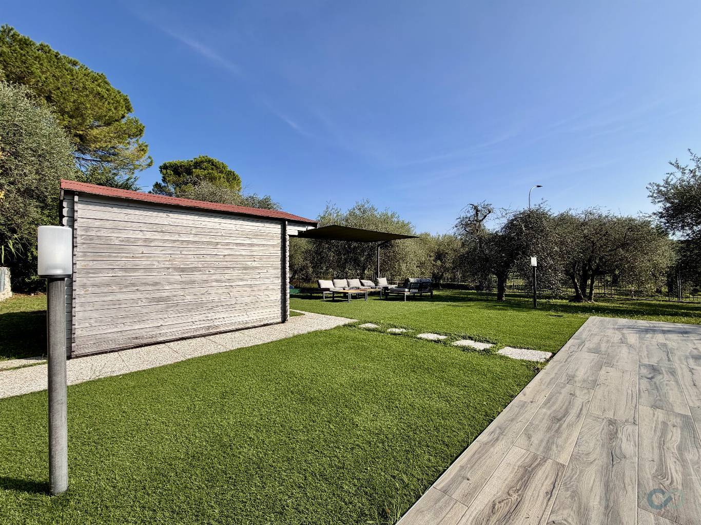 VILLA BIFAMILIARE 9