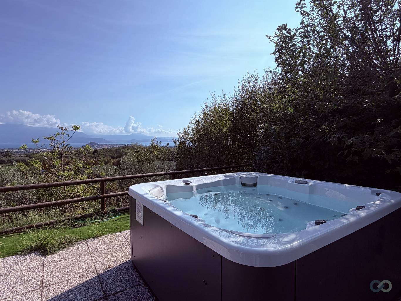 VILLA BIFAMILIARE 77