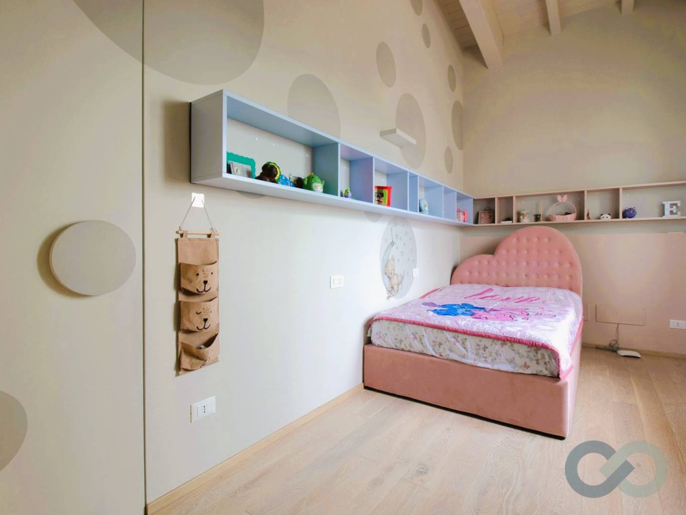 VILLA CON PISCINA 32