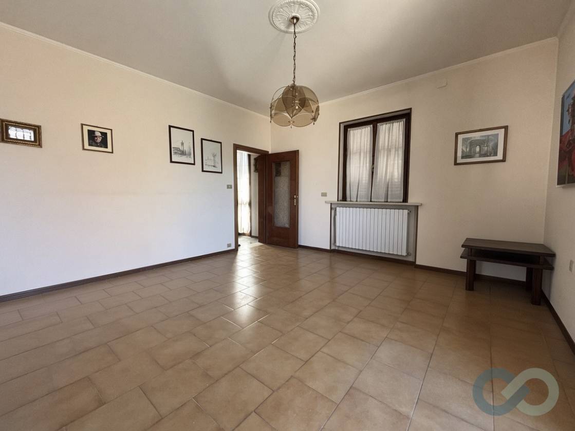 APPARTAMENTO IN BIFAMIGLIARE 2