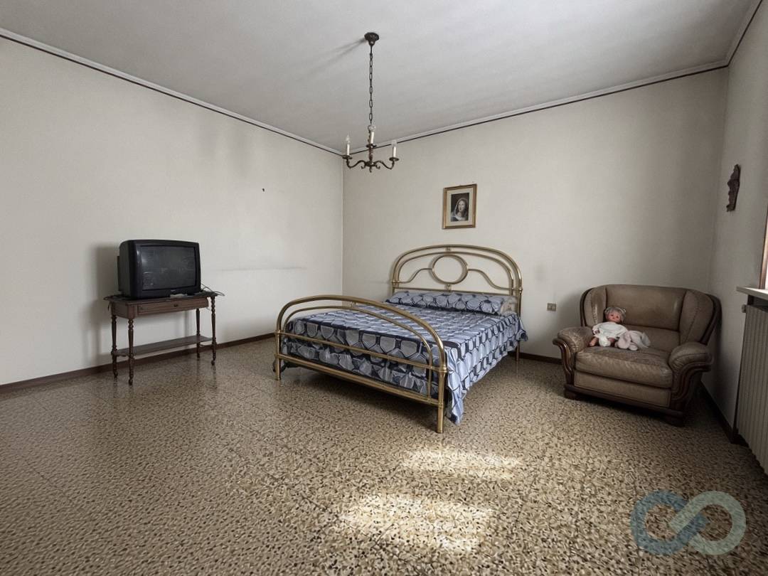 APPARTAMENTO IN BIFAMIGLIARE 6