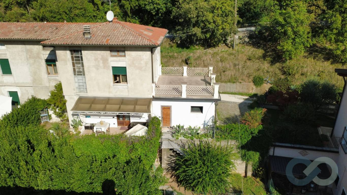 Porzione di bifamiliare 4